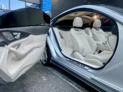 Finished interior cabin and relocated instrument panel of the WILL.I.AMG